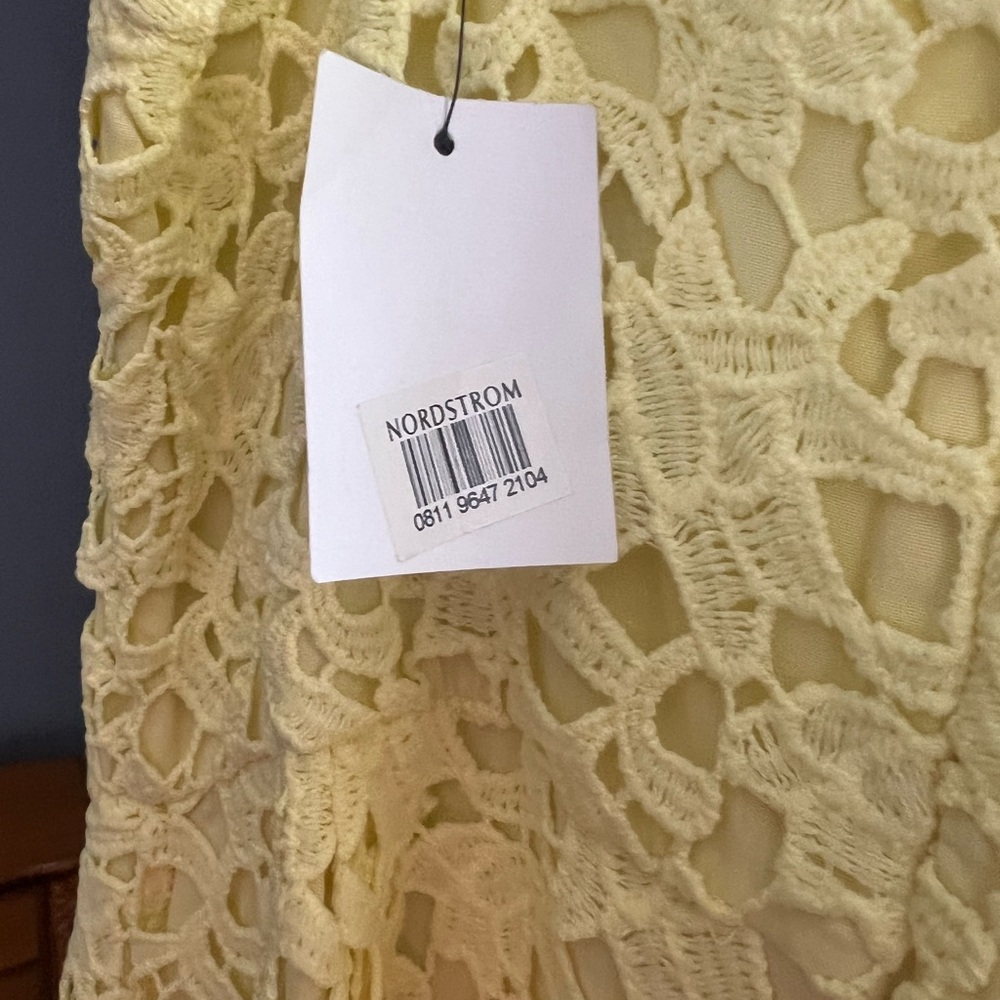 Astr Yellow Lace Midi Dress - Picture 5 of 6